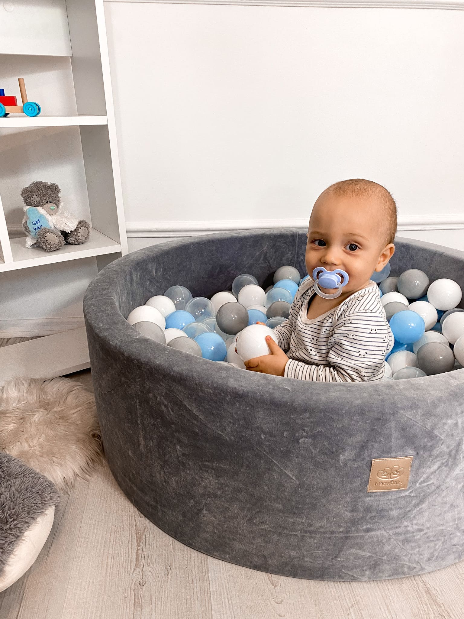 A quel âge mettre un enfant dans une piscine à balle