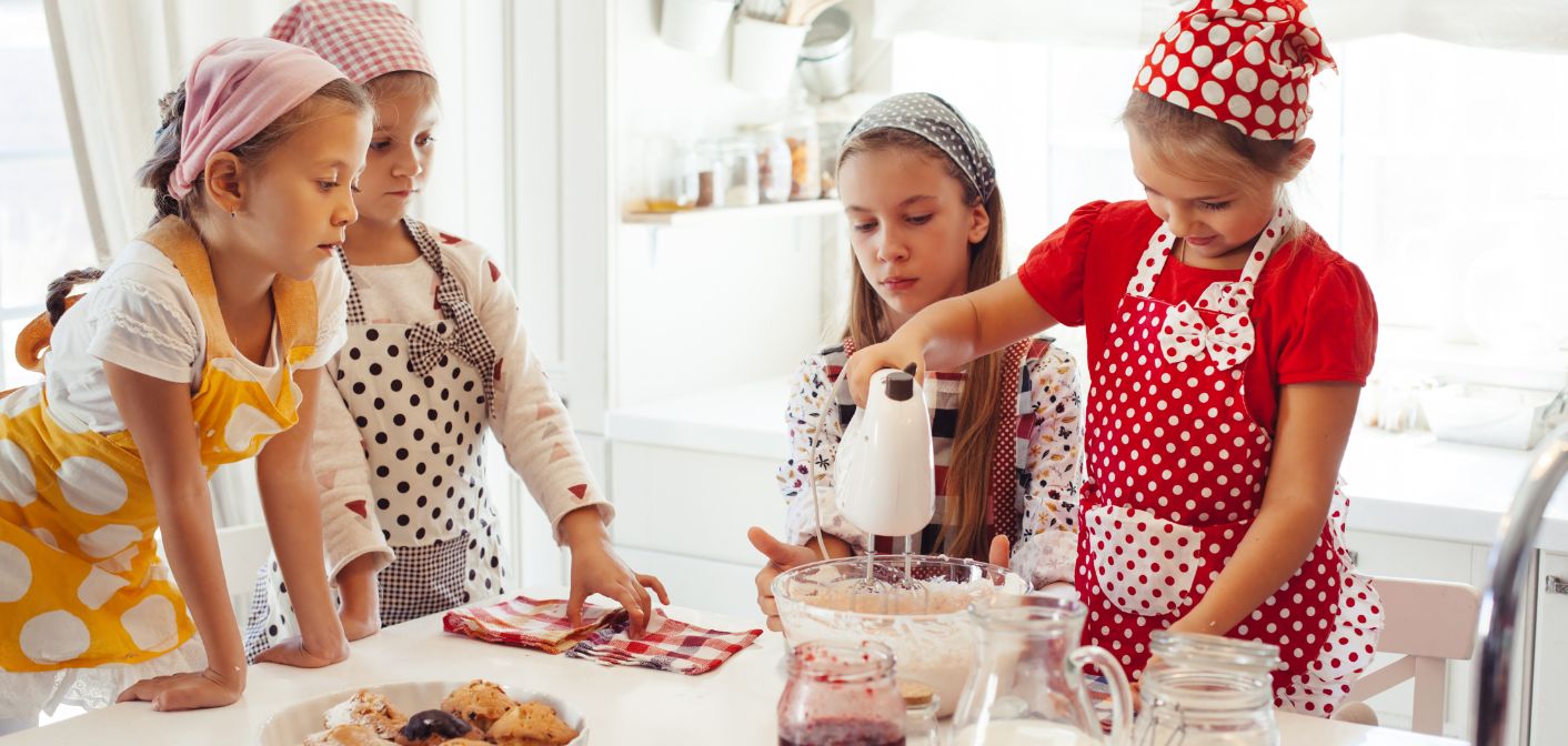 Comment cuisiner avec un enfant de 4 ans ?