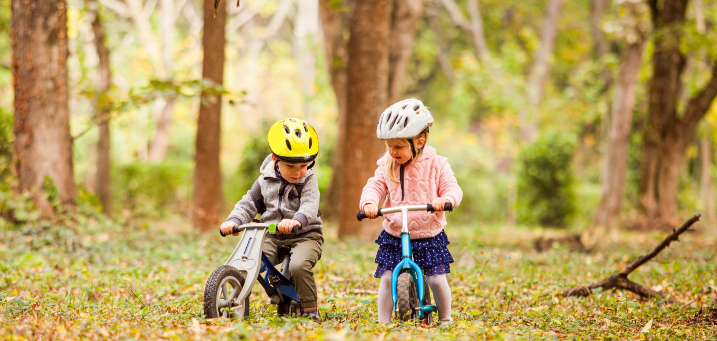 Quels sont les étapes du développement moteur de l'enfant